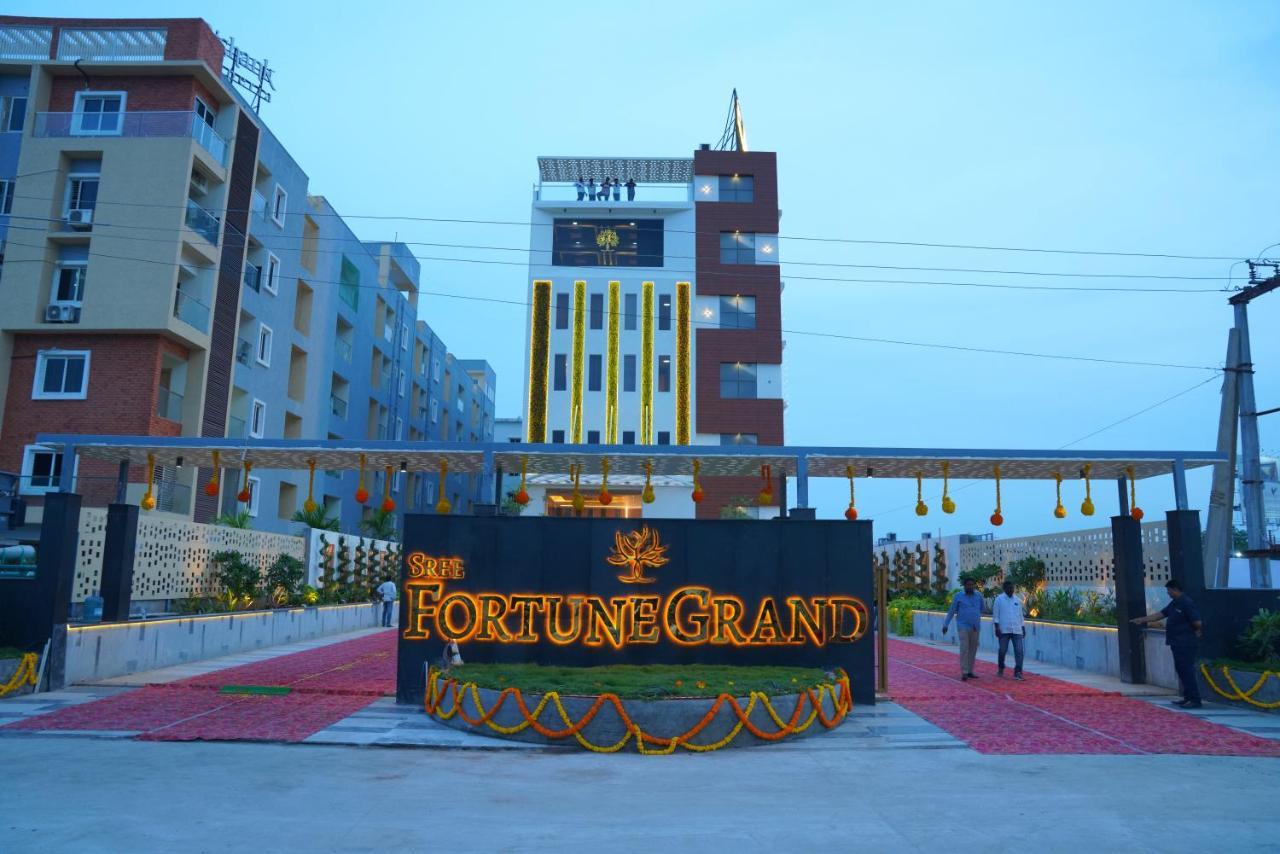 Sree Fortune Grand, Tadepalli Hotel Tadepalle Exterior photo